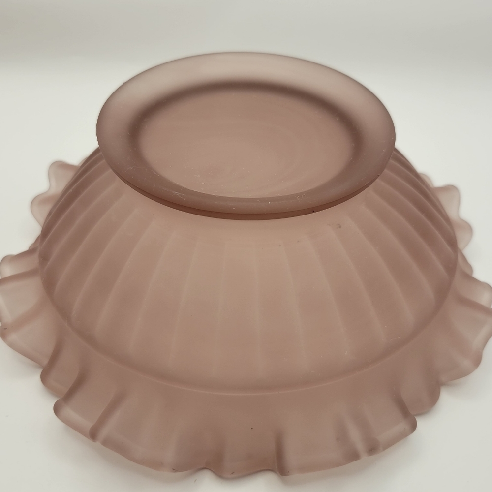 Vintage Amethyst Purple Satin Frosted Glass Bowl Candy Dish Ruffled Edges. - Picture 7 of 10